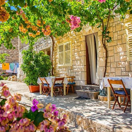Stone House Dioniz Villa Brnistrova Bagian luar foto