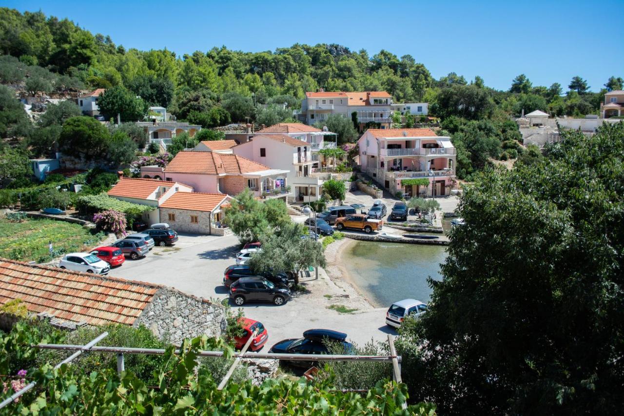 Stone House Dioniz Villa Brnistrova Bagian luar foto